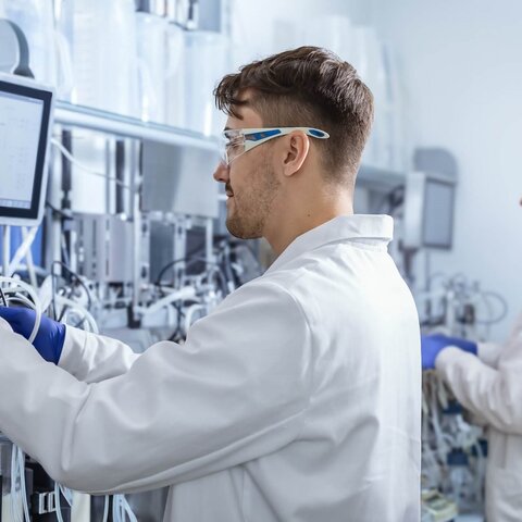 Pichia fermentation scientists working on methanol-free protein production in VALIDOGEN labs.